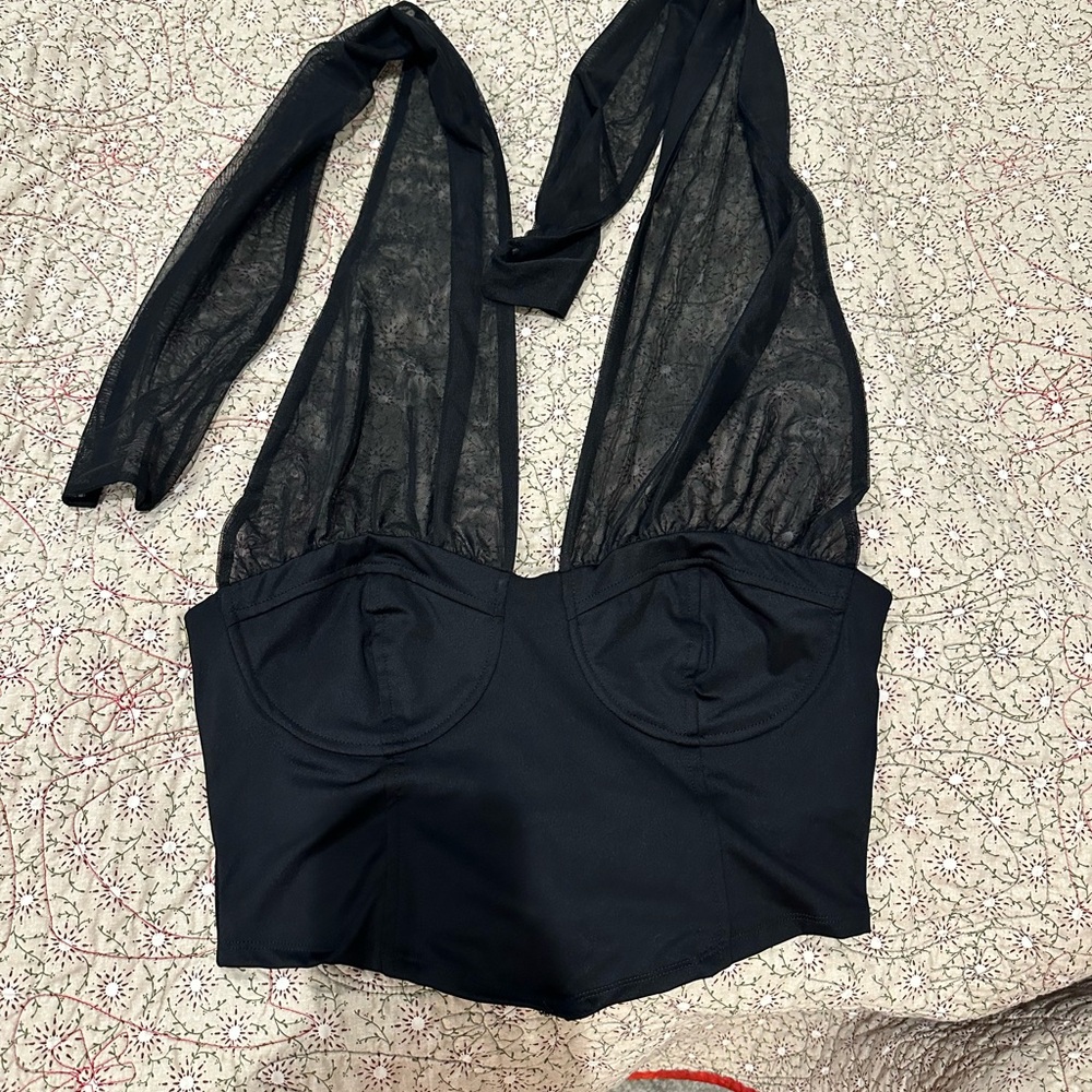 Le Lis Elegant Black Top